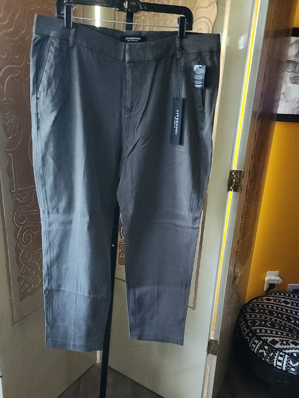 Liverpool Straight Leg Dress Pants in Charcoal Gray